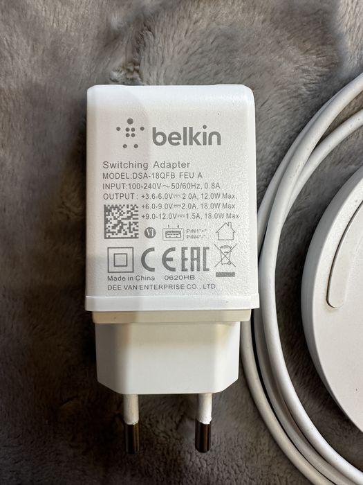 Ładowarka indukcyjna Belkin 10W biała