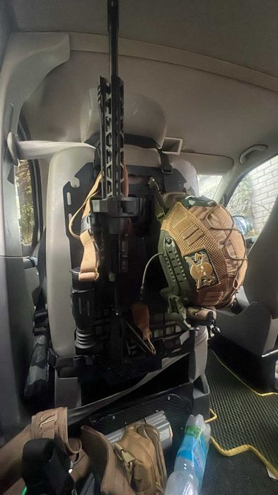 Панель molle для зброї на спинку сидіння в автомобиль