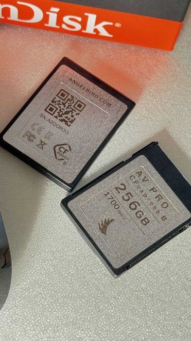 VENDO 2 x Angelbird AV Pro CFexpress 256 GB tipo B