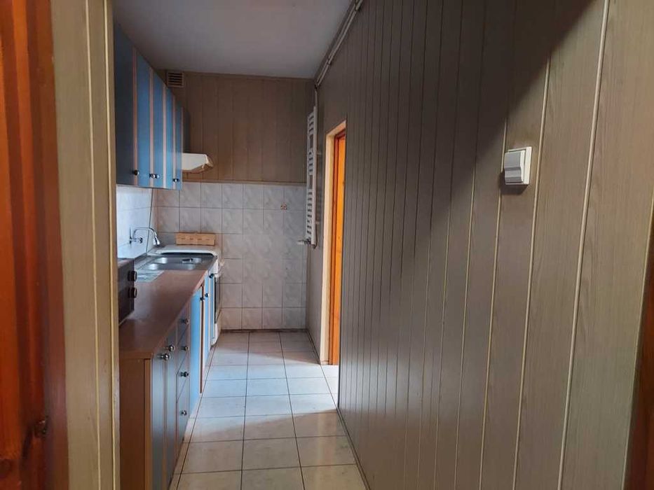 2 rozkładowe pokoje z CO elektrycznym do odnowienia w Śródmieściu