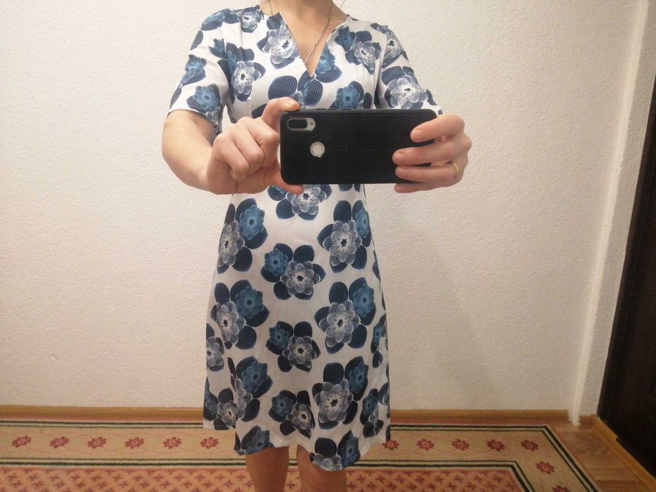 Нова квіткова сукня