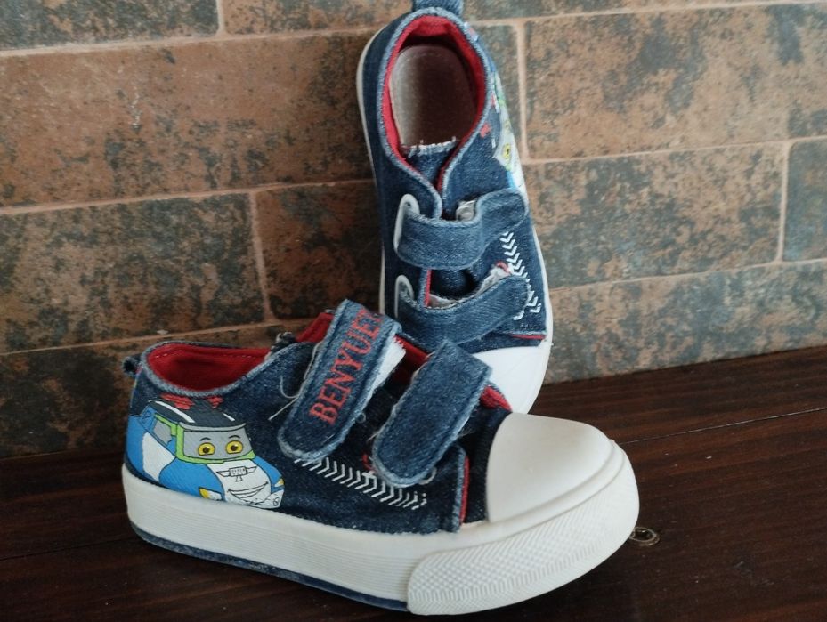 Дитячі кеди-кросівки