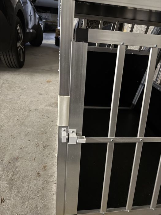 Jaula para o carro cao