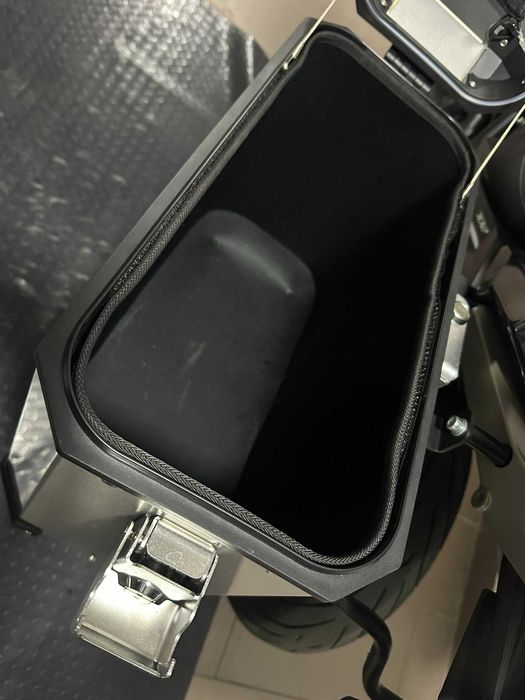 Benelli TRK 702 – 2025 – 7.805 km – Garantia de fábrica