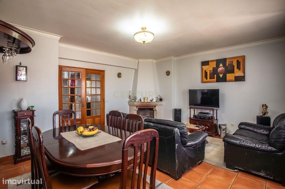 T3 com Vista Rio em Vila Franca de Xira