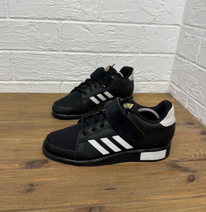 Штангетки adidas 38р