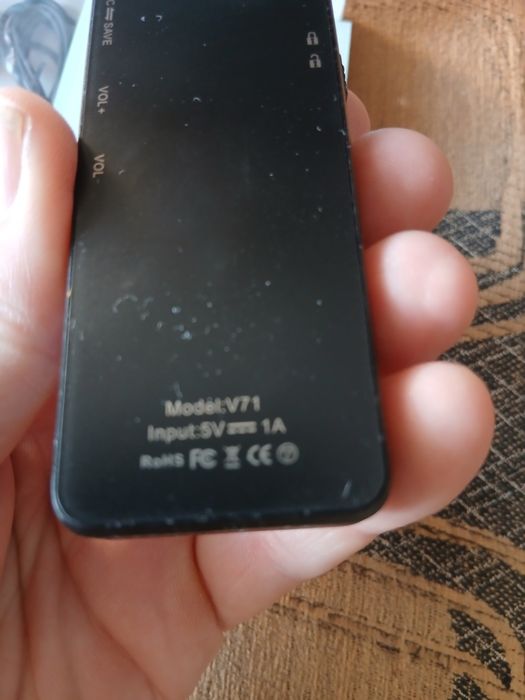 Dyktafon  rejestrator dźwięku  110 godzin pracy nowy