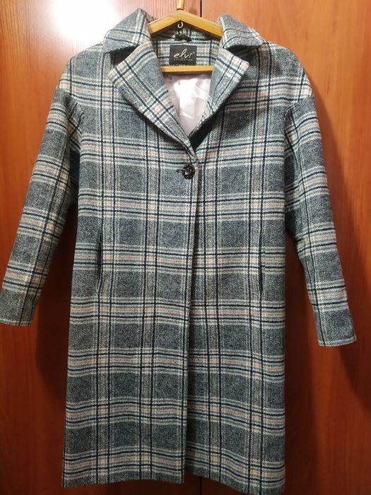 Пальто жіноче на весну чи осінь. Є пояс. Стан гарний.