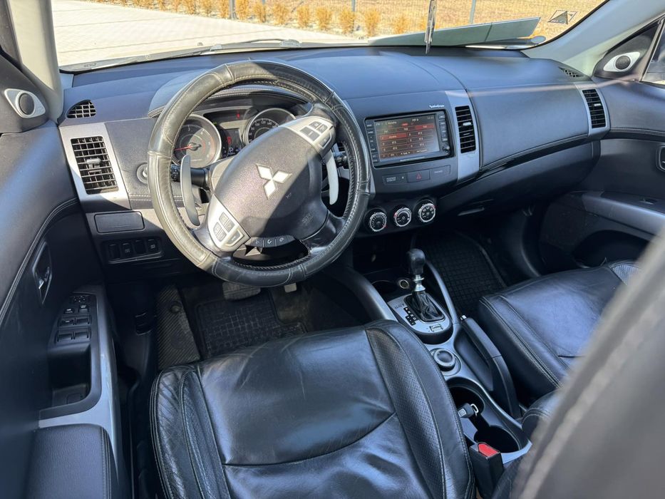 Mitsubishi Qutlender 2