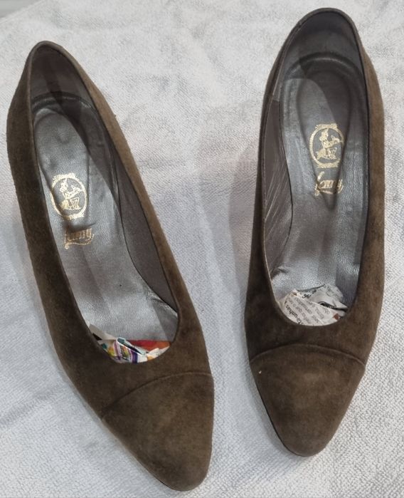 Lote de Sapatos Mulher N° 34 valor cada variado ver todas fotos