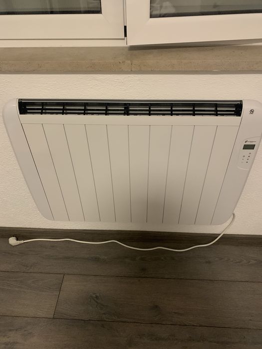 Radiador Elétrico Em Alumínio De Parede Celerad Sannover 1500 W