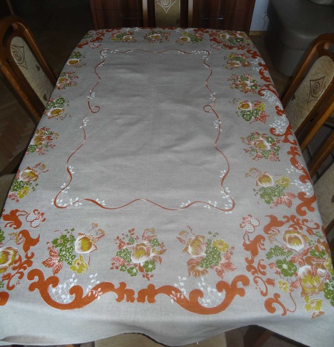 Lniany obrus, nowy bez metki w ciekawych wzorach