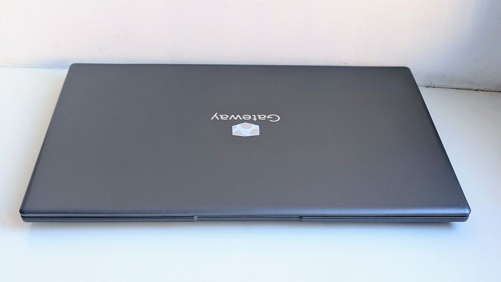 Тонкий ноутбук Gateway 14 AMD Ryzen R5 3500 8Gb DDR4 128-1Tb SSD IPS