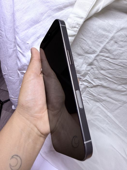 Iphone 16 pro usado