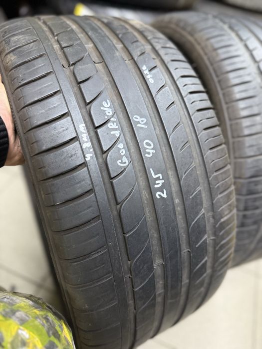 245/40-18 Goodride 2шт пара