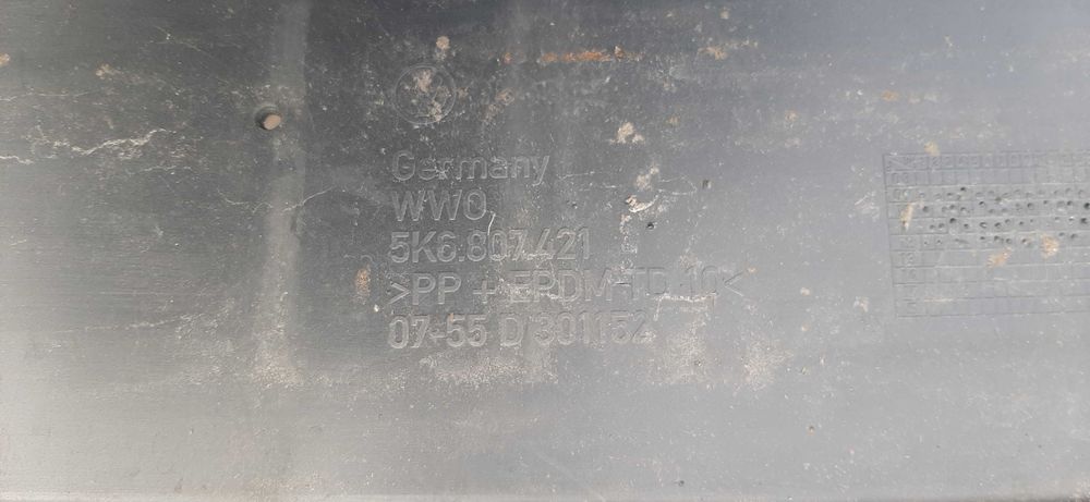 zderzak tył golf 5 V hb