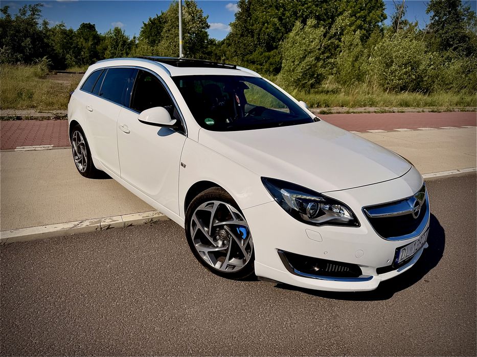 Opel Insignia  Sport Tourer OPC Line (B20DTH 170km)