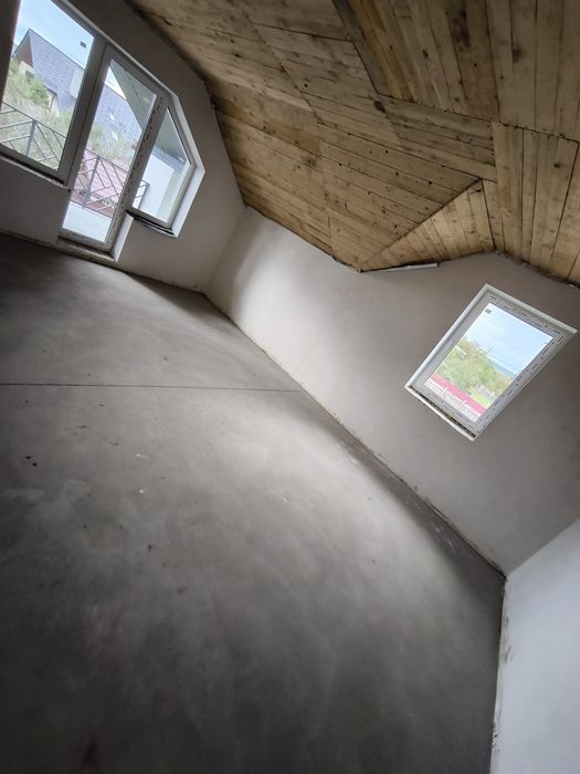 Продам будинок с Крихівці