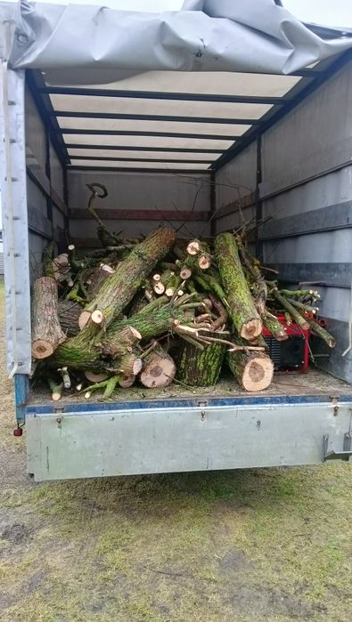 Wywóz: makulatura, folia,złom, drewno, styropian.