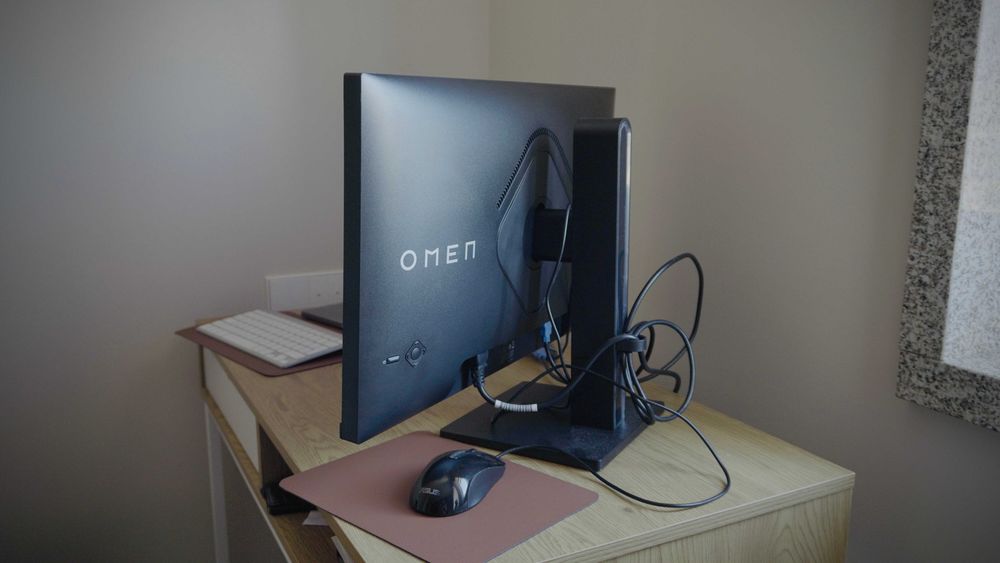 Monitor Gaming HP OMEN 24" Full HD 165Hz - NOVO