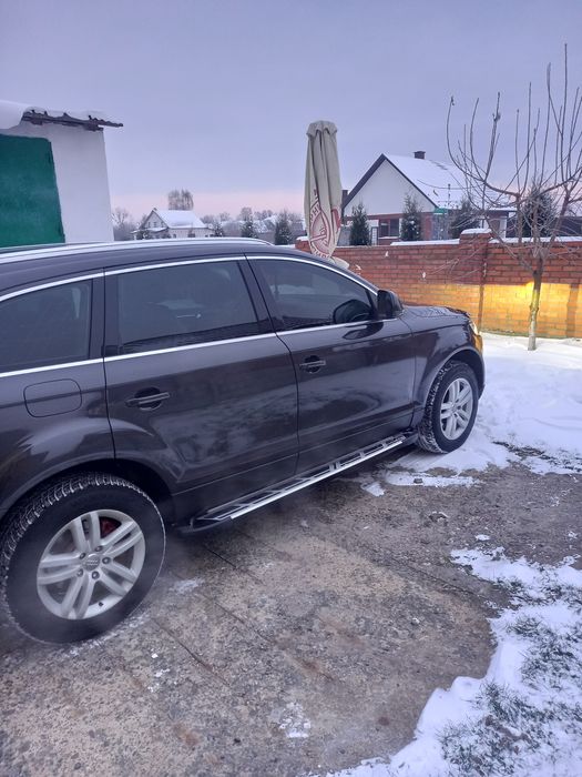 Продам   Ауді Q7 в хорошому стані