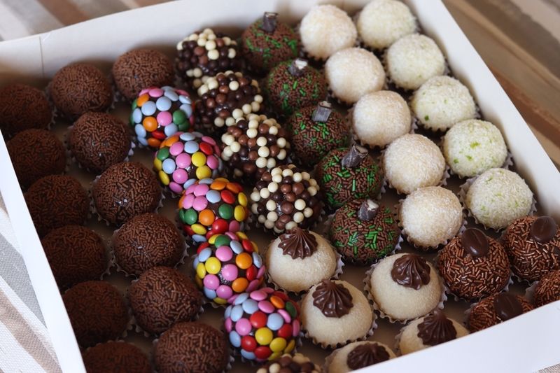 Brigadeiros e Doces Festa