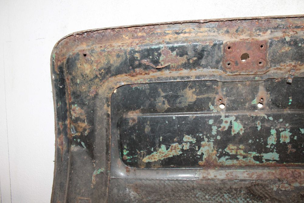 Morris Minor, tampa da mala