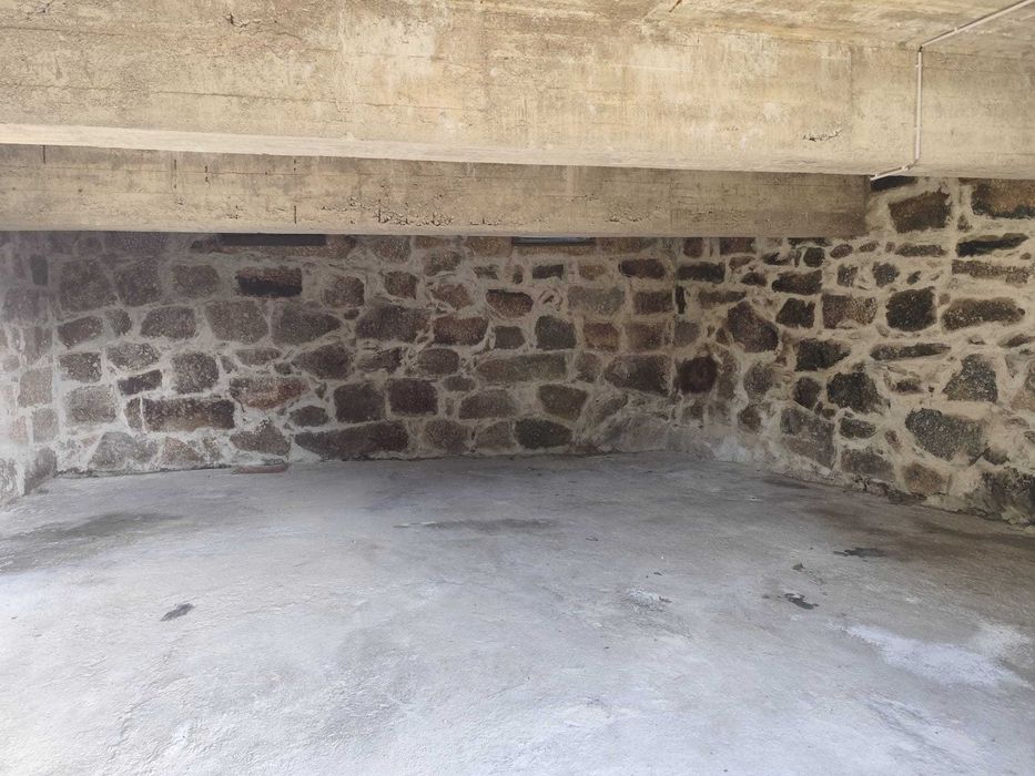 Armazém em Viseu, ótimo acesso da estrada Nacional 229