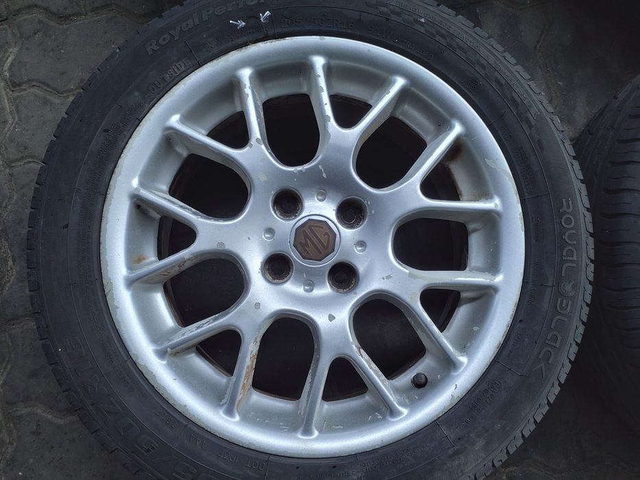 Jantes Mg Zr R16 Com Pneus 205/50 Furação 4X100