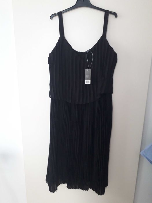 Sukienka plisowana Nowa roz 42