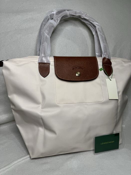 Longchamp L paper white