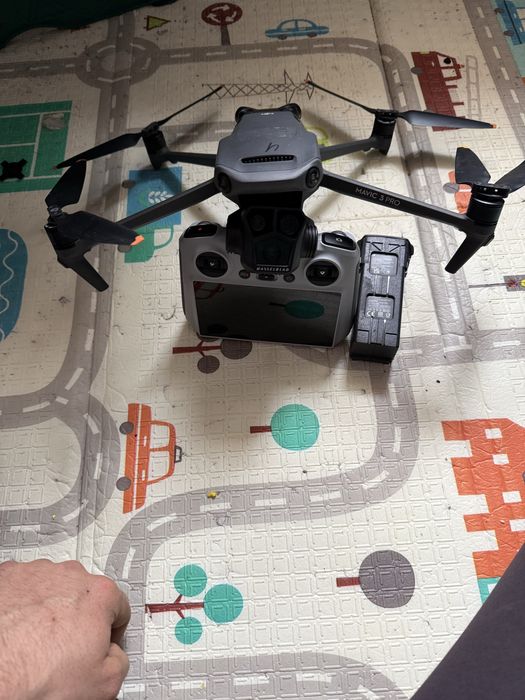Мавік 3 про ( обмін на камер фпв 640/384 ) або мавіки поломані