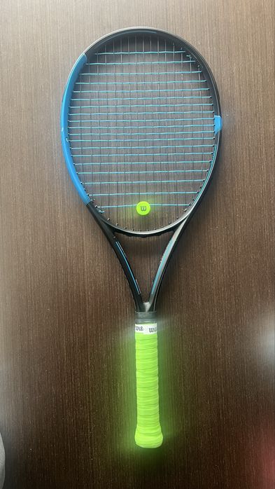 Теннисная ракетка б/у