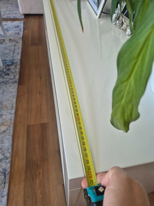 Aparador Branco Alto Relevo Ondulado – 220 cm