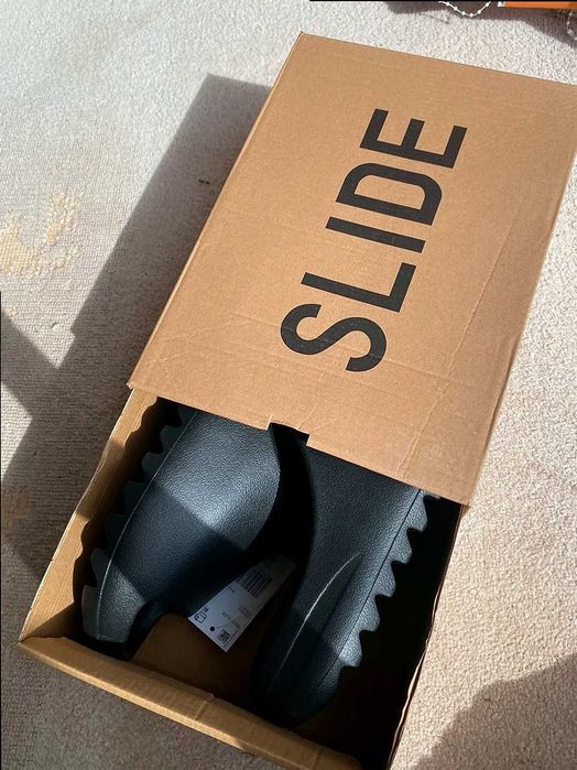 adidas Yeezy Slide R.38