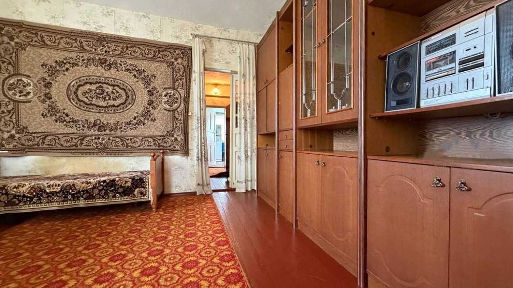 Продаж цегляного будинку 78м². 4 кімнати. 33 сотки. Центр. ID:813