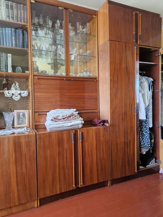 Стінка для кімнати