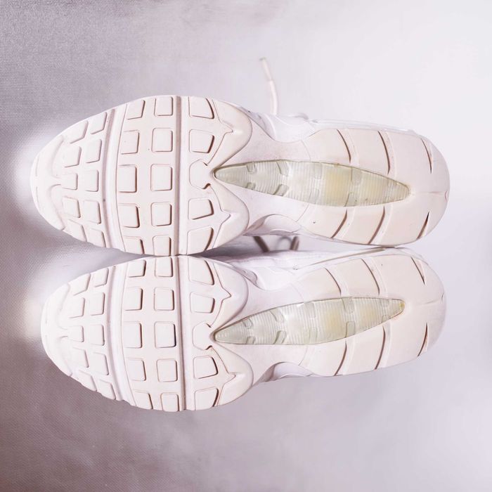 Кросівки Nike Air Max 95 CT1268 100 45розмір оригінал стан дуже гарний