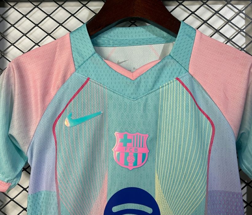 Дитяча футбольна форма Барселони, Special Edition Mint 2025-2026