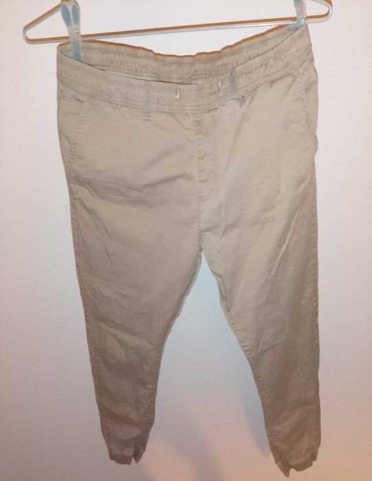 Beżowe spodnie Fishbone M