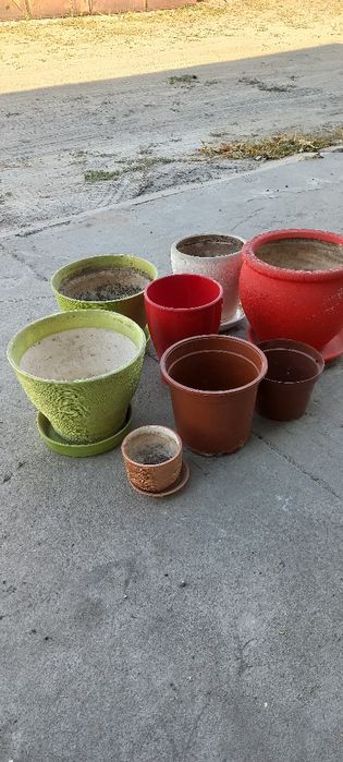 Продам горшки для цветов