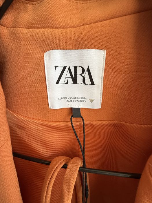 Стильный костюм zara