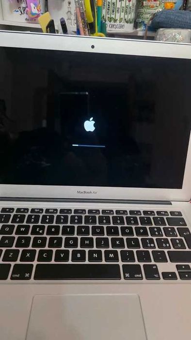 MacBook Air 13'' 2017 - i5, 8GB RAM