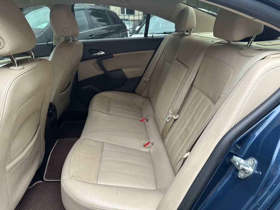 Buick Regal CXL 2011
