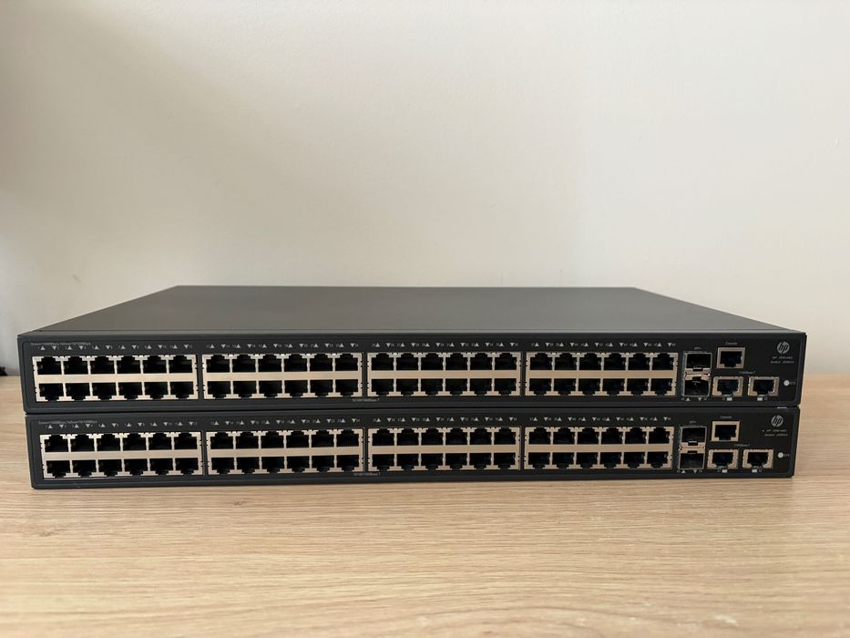 2 x HP 1950 48g 2sfp 2xgt - JG961a + uchwyty do rack