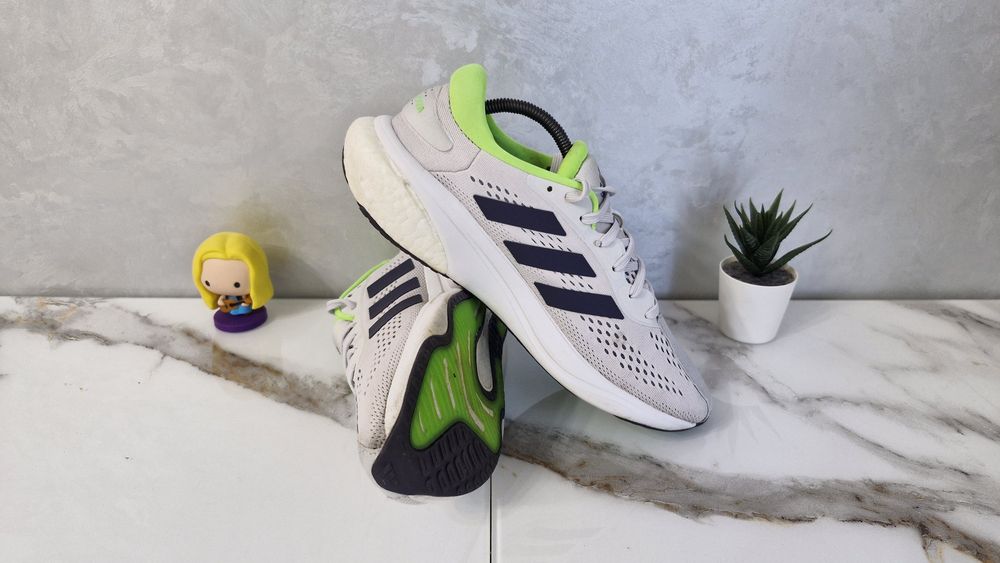 Бігові кросівки Adidas.Розмір 42.5