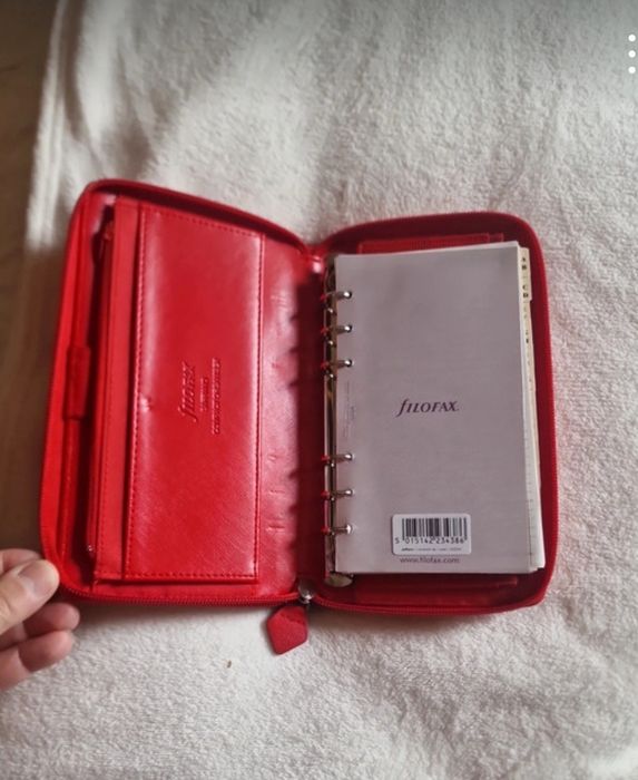 Filofax e Carteira Vermelha