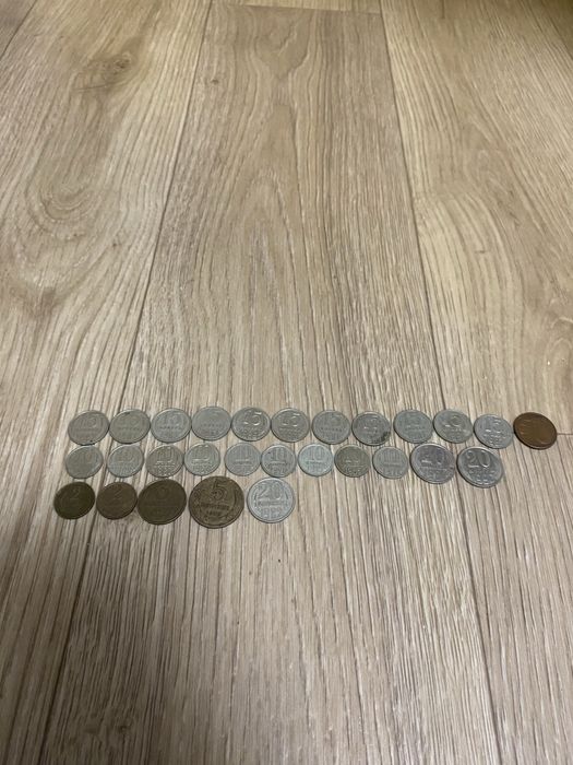 Продам різні монети