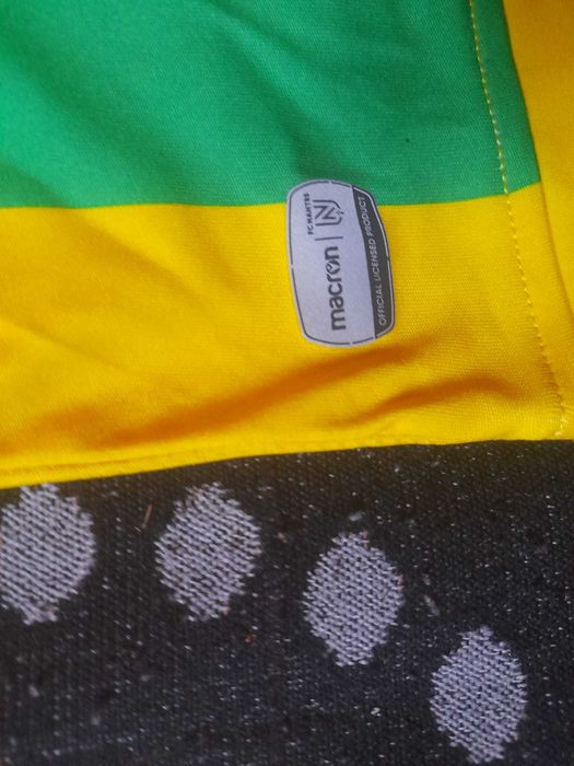 Camisola FC Nantes 2020-2021 autografada pelo plantel, tamanho S