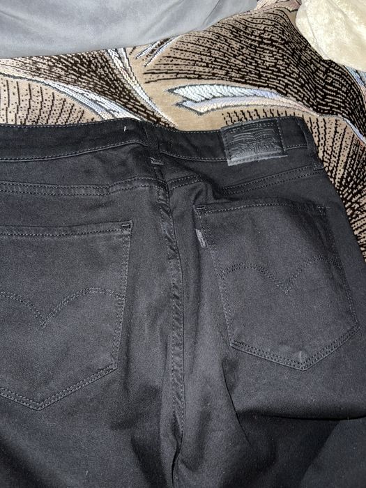 Spodnie jeansy Levis 30